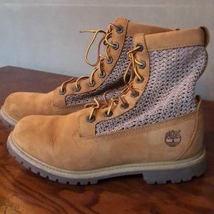 Women’s Timberland anti-fatigue boots.
